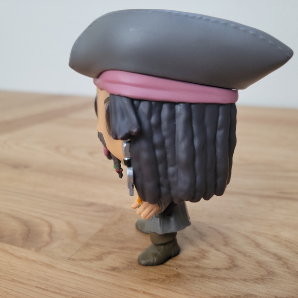 Funko Pop! Disney Captain Jack Sparrow 273  **missing sword** - Picture 5 of 6